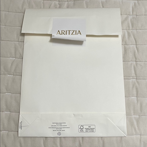 Aritzia Shopping and Packaging Bags Bundle - Picture 5 of 11